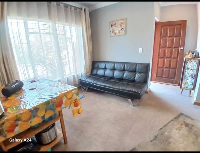 3 BEDROOM HOUSE FOR SALE IN BRACKENHURST